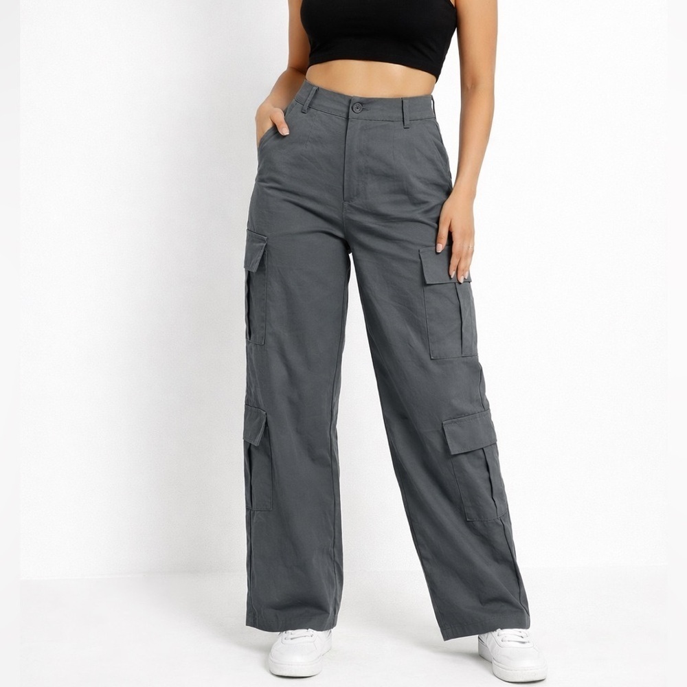 SHEIN Gray Cargo Pants Women’s Size M Utility Straight Leg